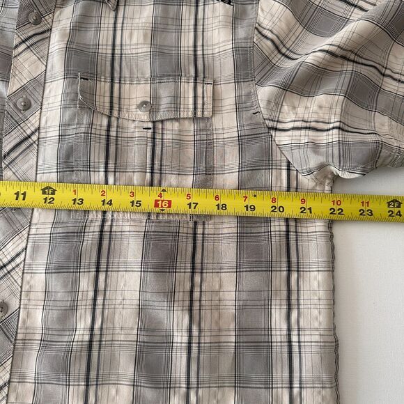 Prana Men's Short Sleeve Shirt L Grey Plaid Button Up Logo Outdoor Hiking - Picture 4 of 9